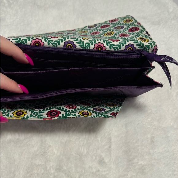 Vera Bradley Mod Flowers Quilted Accordion Wallet Colorful Large Pretty Floral - Picture 4 of 12